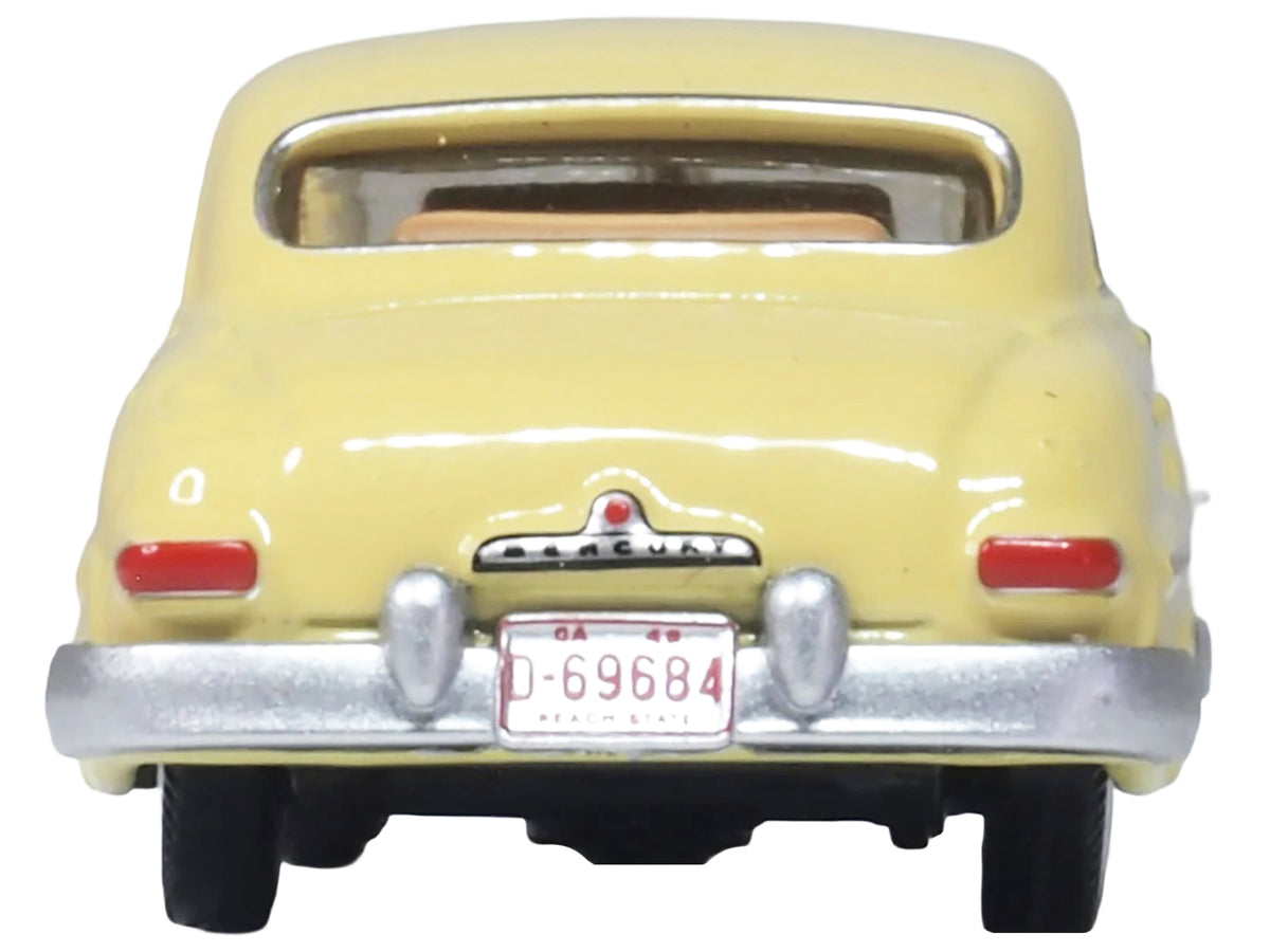 1949 Mercury 8 Coupe Calabash Yellow 1/87 (HO) Scale Diecast Model Car