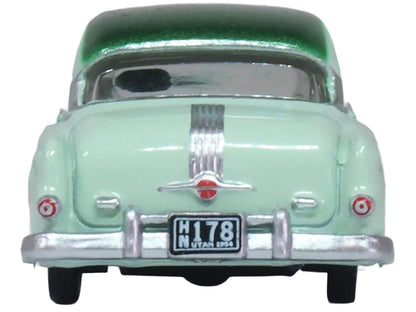 1954 Pontiac Chieftain 4 Door Shannon Green with Brookmere Green Top 1/87 (HO) Scale Diecast Model Car