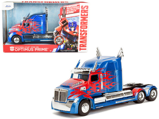 Western Star 5700 XE Phantom Optimus Prime with Robot on Chassis "Transformers 5" (2017) Movie "Hollywood Rides" Series 1/24 Diecast Model