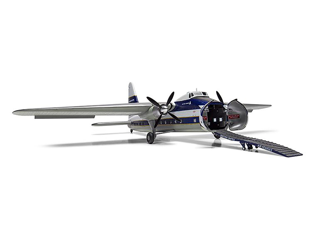 Level 2 Model Kit Bristol Superfreighter Freighter Aircraft "British United Air Ferries (BUAF)" 1/72 Plastic Model Kit