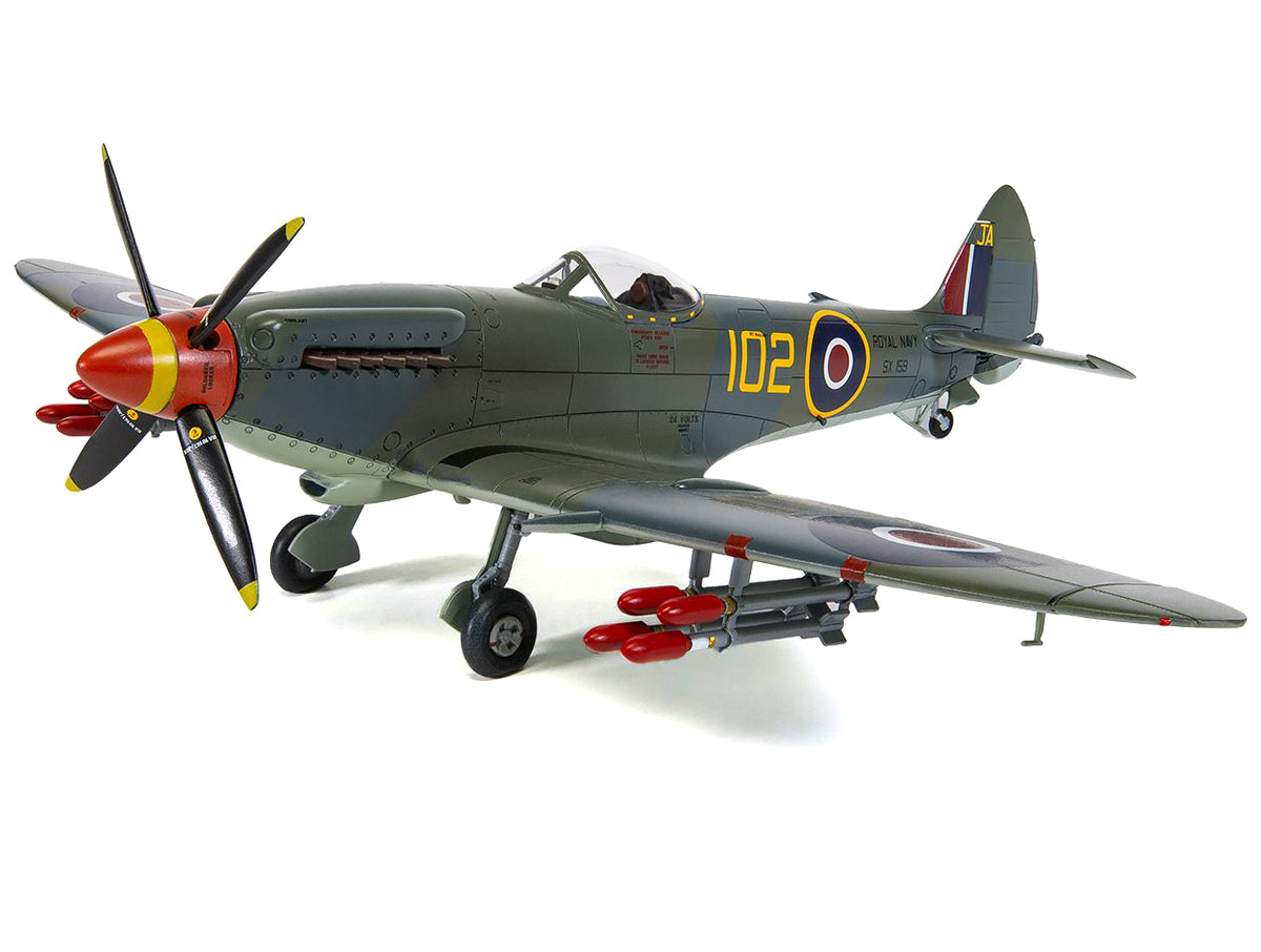 Level 3 Model Kit Supermarine Seafire F.XVII Fighter Aircraft with 3 Scheme Options 1/48 Plastic Model Kit