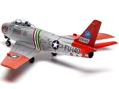 Level 2 Model Kit North American F-86F Sabre Aircraft with 2 Scheme Options 1/48 Plastic Model Kit