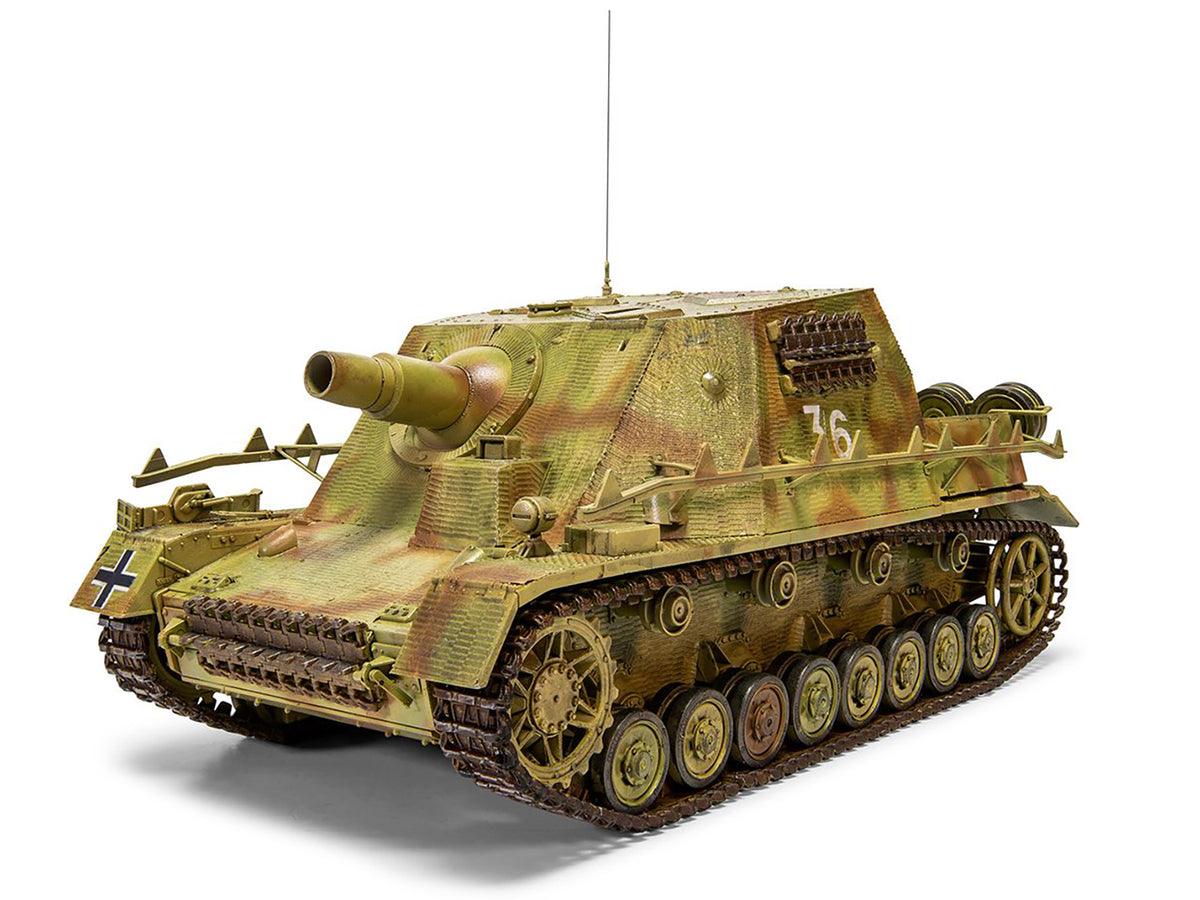 Level 3 Model Kit Sturmpanzer IV Brummbar "Mid Version" Tank with 2 Scheme Options 1/35 Plastic Model Kit