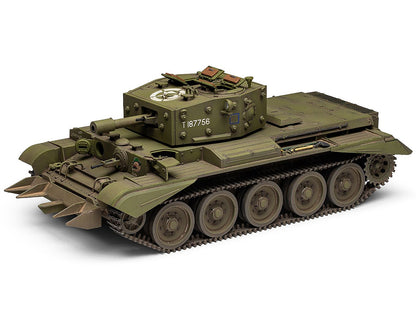 Level 3 Model Kit Cromwell Mk.IV / Mk.VI Cruiser Tank with 2 Scheme Options 1/35 Plastic Model Kit
