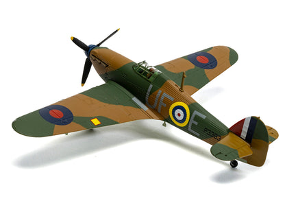 Hawker Hurricane Mk.I Fighter Aircraft "Pilot Officer William 'Billy' Fiske No. 601 Squadron Battle of Britain" (1940) British Royal Air Force "The Aviation Archive" Series 1/72 Diecast Model