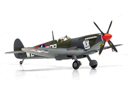 Supermarine Spitfire MkIXC Fighter Aircraft "Porky II Lt Robert Connor 309th Fighter Squadron 31st Fighter Group" (1943) United States Army Air Forces "The Aviation Archive" Series 1/72 Diecast Model