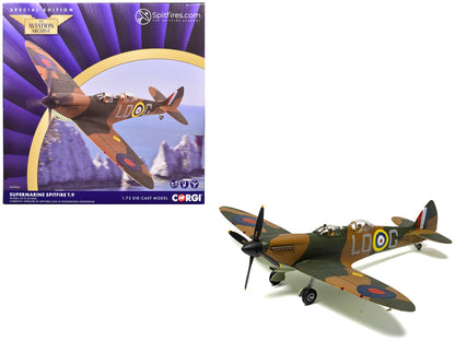 Supermarine Spitfire T.9 Aircraft "SM520 Spitfires.com Goodwood Aerodrome" British Royal Air Force "The Aviation Archive" Series 1/72 Diecast Model