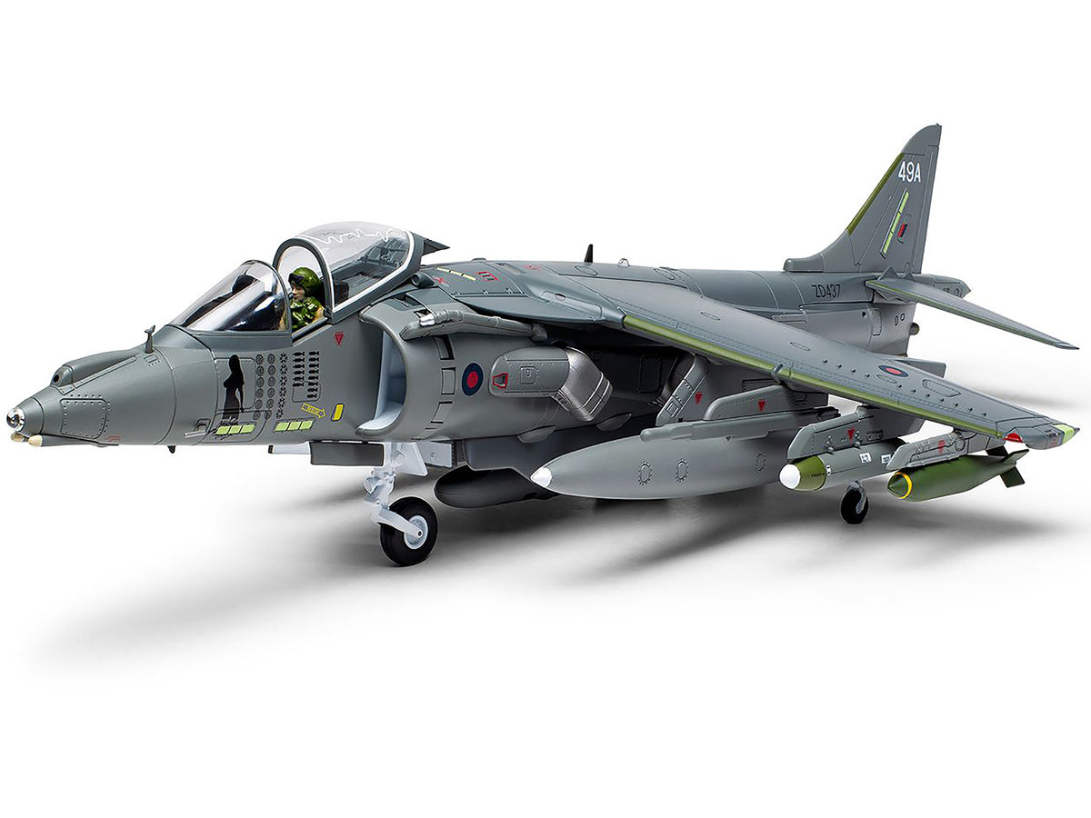 British Aerospace Harrier GR7A Aircraft "Michelle RAF No.1 Squadron Operation Herrick RAF Kandahar Afghanistan" (2007) Royal Air Force "The Aviation Archive" Series 1/48 Diecast Model