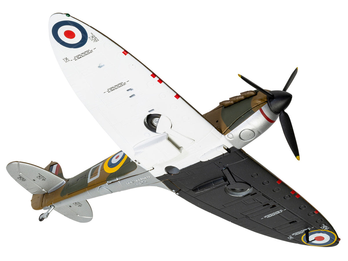 Supermarine Spitfire MkI Fighter Aircraft "P9443 ZD-D Flight Lieutenant Douglas Bader No. 222 Squadron Battle of Britain" (1940) Royal Air Force "The Aviation Archive" Series 1/72 Diecast Model
