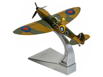 Supermarine Spitfire MkI Fighter Aircraft "P9443 ZD-D Flight Lieutenant Douglas Bader No. 222 Squadron Battle of Britain" (1940) Royal Air Force "The Aviation Archive" Series 1/72 Diecast Model