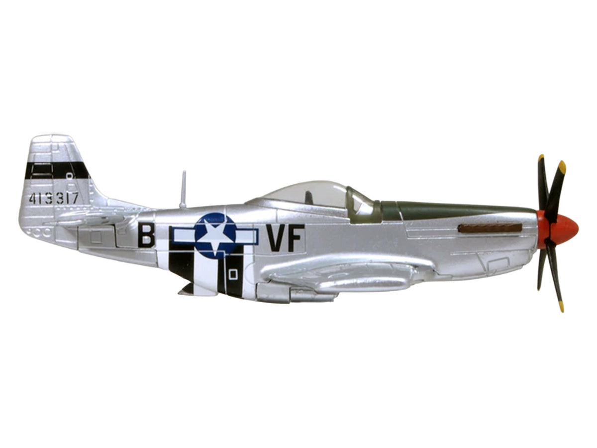 North American P-51D Mustang Fighter Aircraft "Captain Donald Emerson 336th Fighter Squadron 4th Fighter Group 8th AF Debden England" (1944) United States Army Air Forces "Oxford Aviation" Series 1/72 Diecast Model Airplane