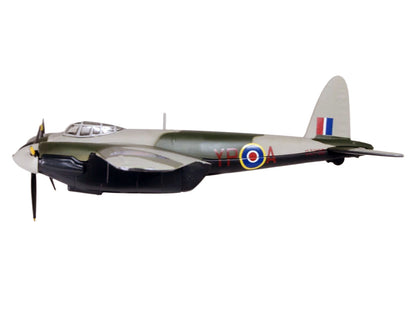 De Havilland Mosquito NF MKII Aircraft "Wing Commander Peter G. Wykeham-Barnes No. 23 Squadron Luqa Malta" (1943) Royal Air Force "Oxford Aviation" Series 1/72 Diecast Model Airplane