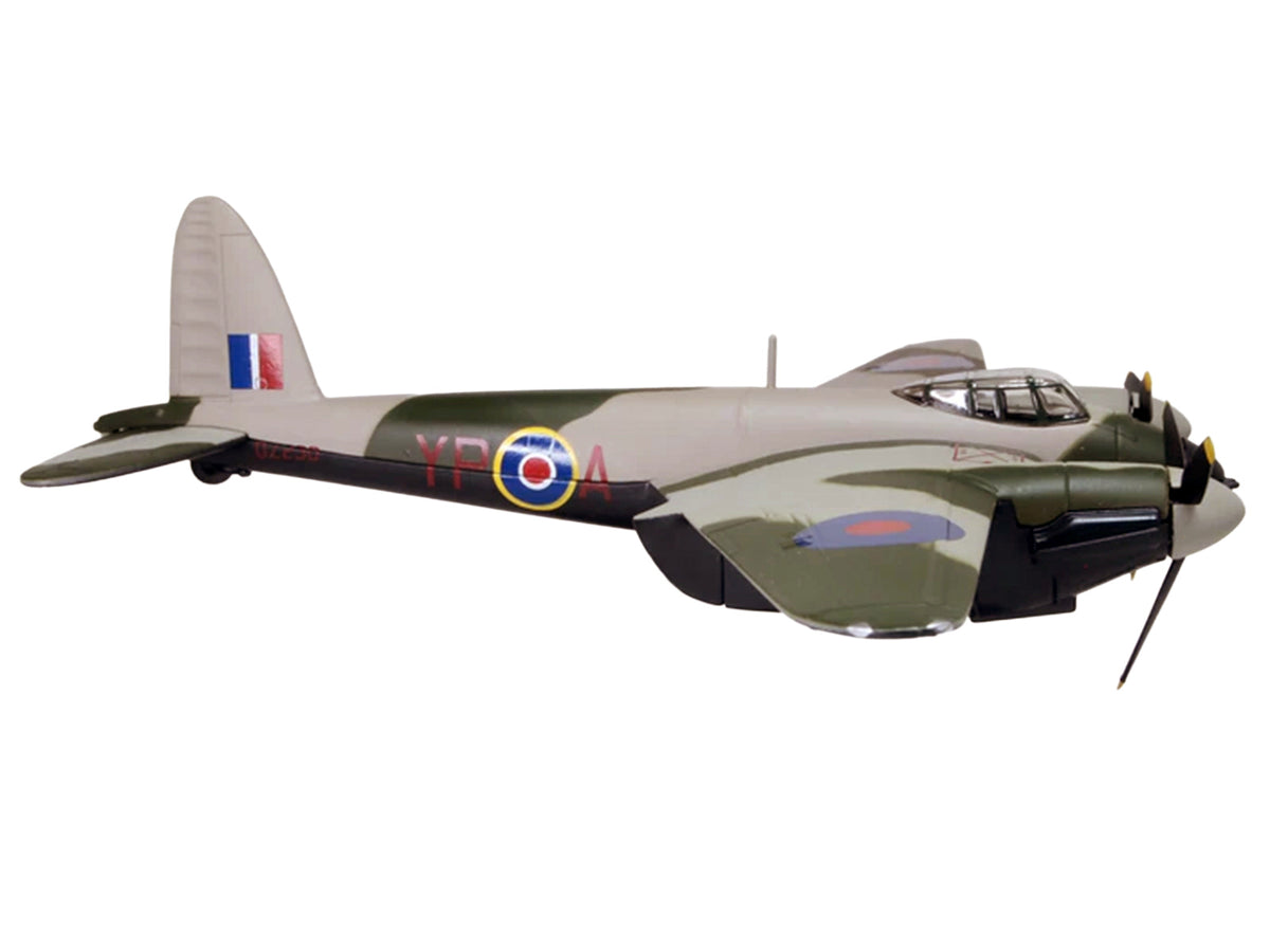 De Havilland Mosquito NF MKII Aircraft "Wing Commander Peter G. Wykeham-Barnes No. 23 Squadron Luqa Malta" (1943) Royal Air Force "Oxford Aviation" Series 1/72 Diecast Model Airplane