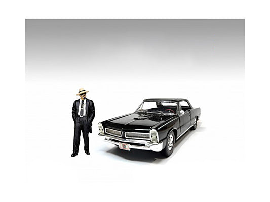 "Hanging Out 3" Figure #5 for 1/24 Scale Models