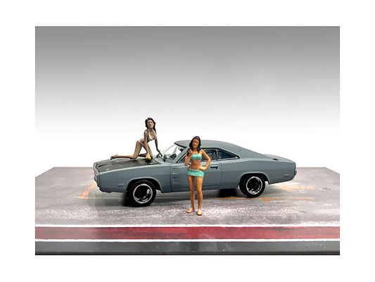 "Car Wash Girls" Set 1 Dorothy and Barbara 2 Piece Figure for 1/43 Scale Models
