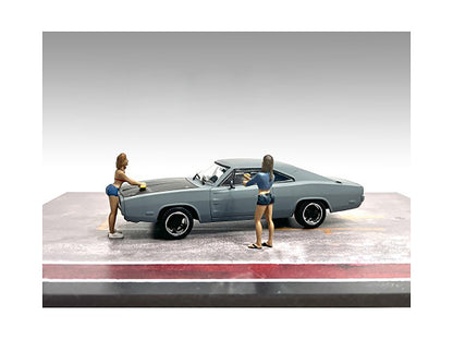 "Car Wash Girls" Set 2 Jessica and Jennifer 2 Piece Figure Set for 1/43 Scale Models