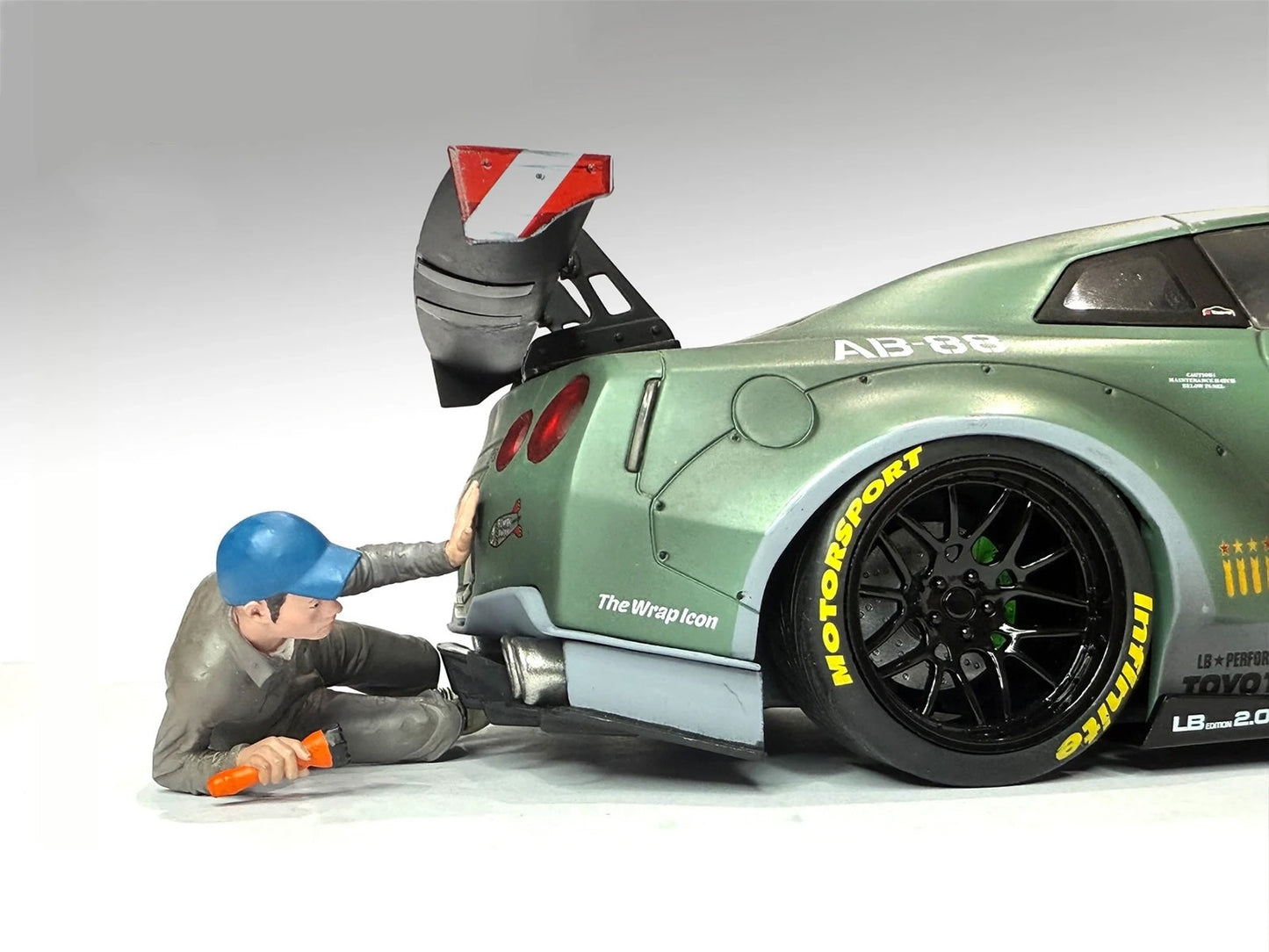 "Top Tuners" Figure #4 "Premium" Series for 1/18 Scale Models