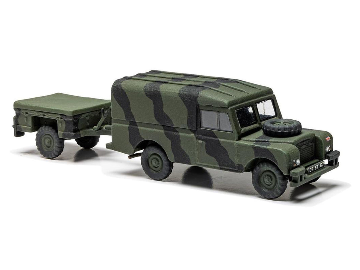 Level 2 Model Kit Land Rover LWB (Hard Top) Truck and Trailer with 2 Scheme Options 1/76 Scale Plastic Model Kit