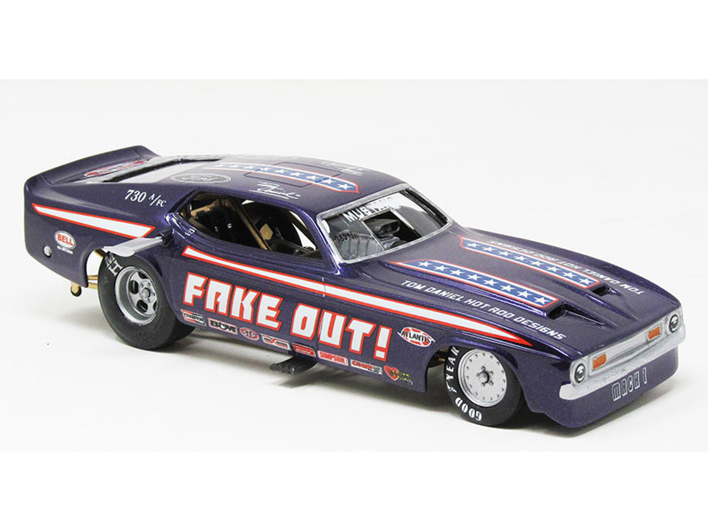 Model Kit Tom Daniel's "FAKE OUT!" Classic Funny Car (Snap-to-Build) 1/32 Scale Model