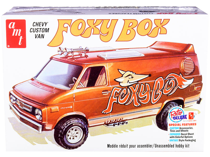 Skill 2 Model Kit Chevrolet Custom Van "Foxy Box" 1/25 Scale Model