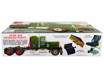 Skill 3 Model Kit Kenworth Conventional Tractor "Alaskan Hauler" 1/25 Scale Model