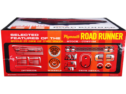Skill 2 Model Kit 1968 Plymouth Road Runner 1/25 Scale Model
