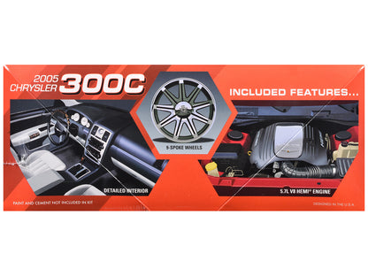 Skill 2 Model Kit 2005 Chrysler 300C 1/25 Scale Model