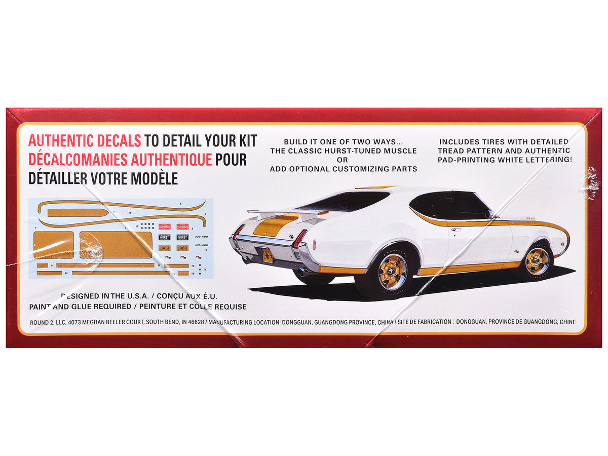 Skill 2 Model Kit 1969 Hurst Oldsmobile Cutlass 1/25 Scale Model