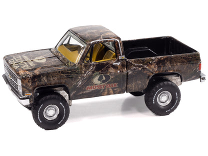 1983 Chevrolet Silverado Pickup Truck "Mossy Oak" Camouflage Livery "Big Country Collectibles" 2025 Series 1/64 Diecast Model Car