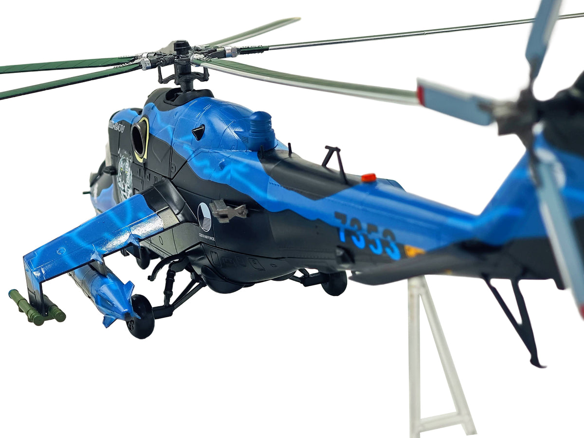 Mil Mi-24V Hind-E Helicopter "7353 231 Squadron 23 Wing NATO Tiger Meet Turkey" (2005) Czech Air Force 1/48 Diecast Model