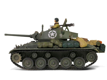 M24 Chaffee Light Tank "8th Armored Division 36th Tank Batallion, Rheinberg Germany World War II" (1945) United States Army "Armoured Fighting Vehicle" Series 1/32 Diecast Model