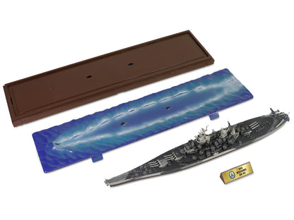 USS Missouri (BB-63) Iowa-class Battleship "Battle of Okinawa" (1945) United States Navy (Waterline Edition) "Battleship" Series 1/700 Diecast Model