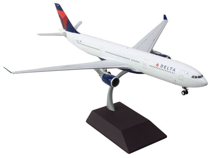 Airbus A330-300 Commercial Aircraft "Delta Air Lines" (N829NW) White with Blue and Red Tail "Gemini 200" Series 1/200 Diecast Model Airplane