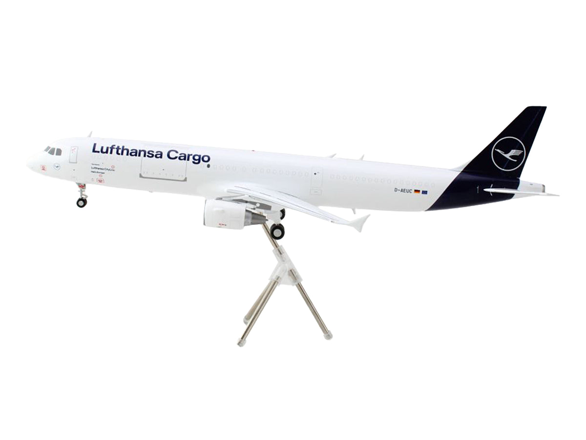 Airbus A321P2F Commercial Aircraft "Lufthansa Cargo" (D-AEUC) White with Blue Tail "Gemini 200" Series 1/200 Diecast Model Airplane