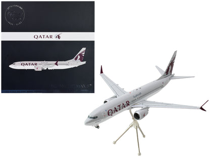 Boeing 737 MAX 8 Commercial Aircraft "Qatar Airways" Gray and White with Tail Graphics "Gemini 200" Series 1/200 Diecast Model Airplane