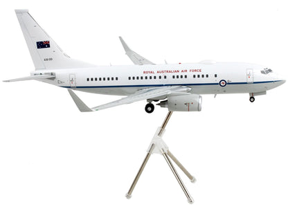 Boeing 737-700 Transport Aircraft "Royal Australian Air Force - A36-001" White and Gray "Gemini 200" Series 1/200 Diecast Model Airplane