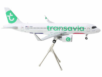Airbus A320neo Commercial Aircraft "Transavia Airlines" (F-GNEO) White with Green Tail "Gemini 200" Series 1/200 Diecast Model Airplane