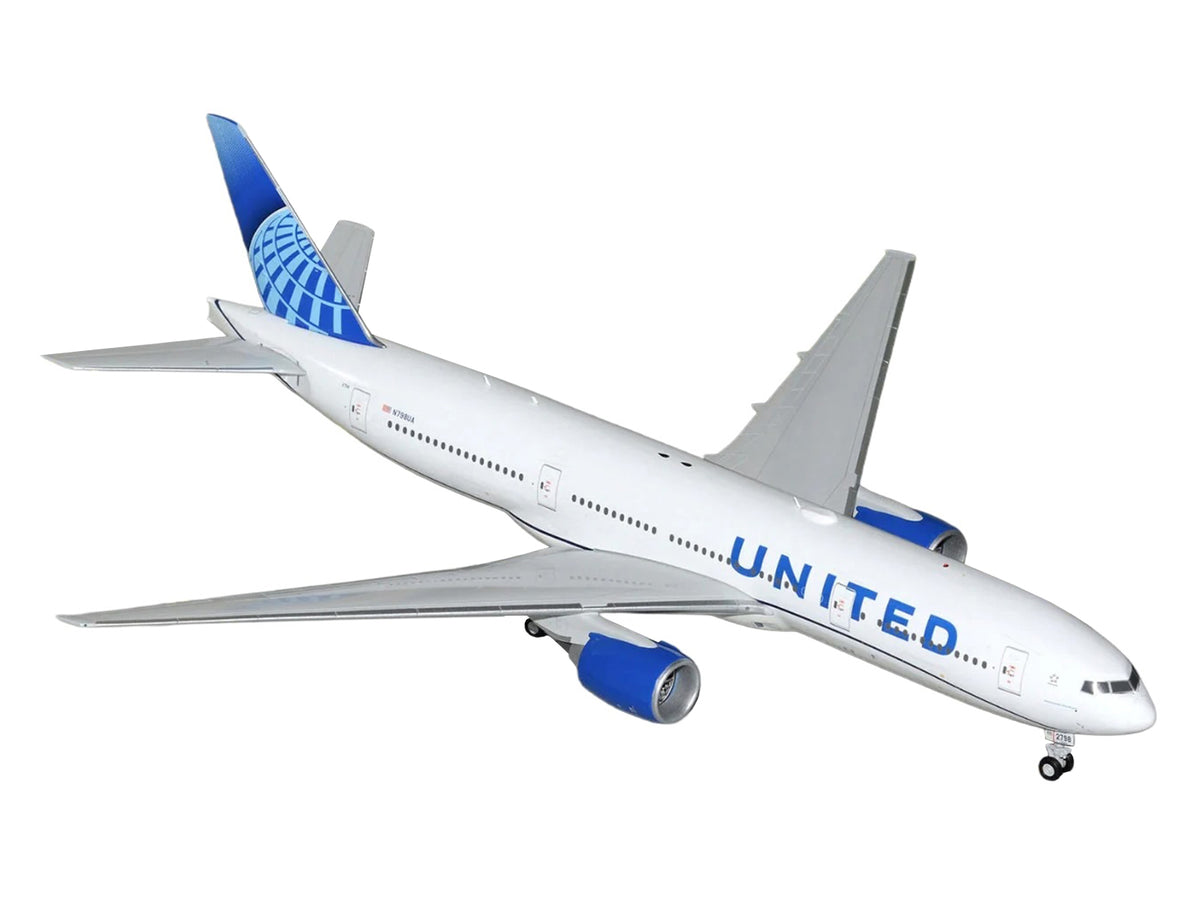 Boeing 777-200ER Commercial Aircraft "United Airlines" (N798UA) White with Blue Tail "Gemini 200" Series 1/200 Diecast Model