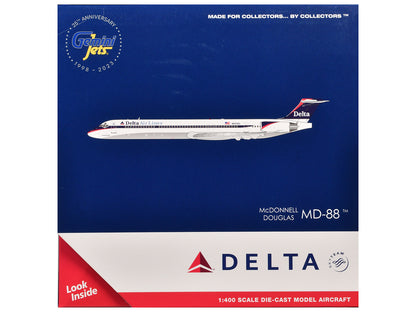 McDonnell Douglas MD-88 Commercial Aircraft "Delta Air Lines" (N925DL) White with Blue and Red Graphics 1/400 Diecast Model Airplane