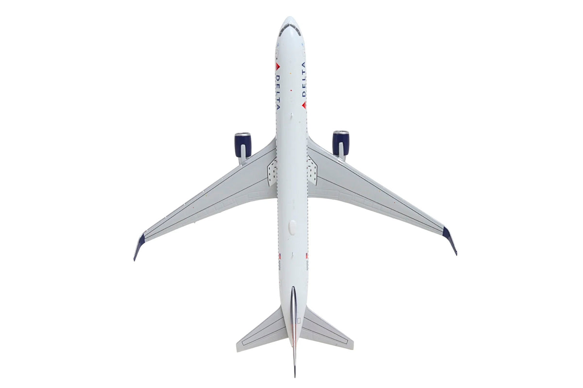 Boeing 767-300ER Commercial Aircraft "Delta Air Lines" (N199DN) White with Red and Blue Tail 1/400 Diecast Model
