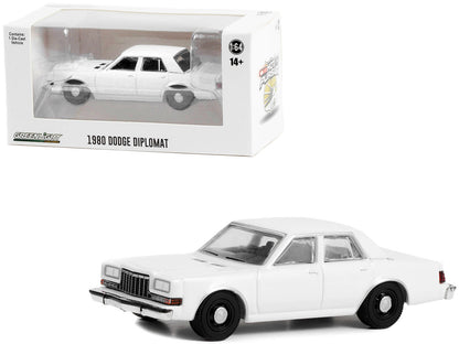 1980-1989 Dodge Diplomat Police Unmarked White "Hot Pursuit" "Hobby Exclusive" Series 1/64 Diecast Model Car
