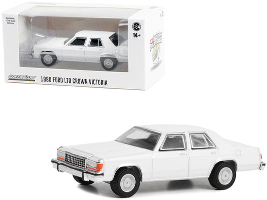 1980-1991 Ford LTD Crown Victoria Police White "Hot Pursuit" "Hobby Exclusive" Series 1/64 Diecast Model Car