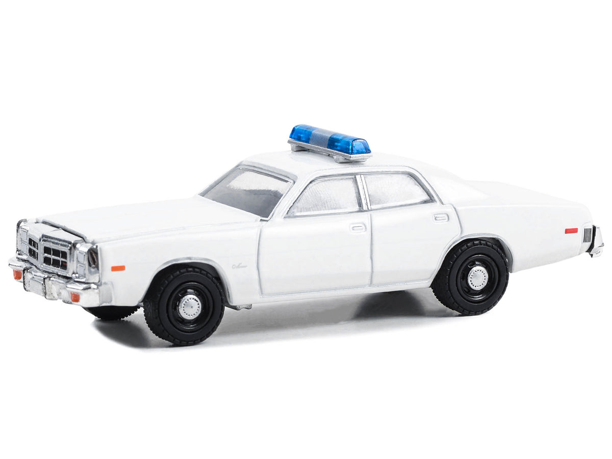 1977-78 Dodge Monaco Police Pursuit White with Light Bar "Hot Pursuit - Hobby Exclusive" Series 1/64 Diecast Model Car