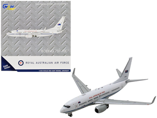 Boeing 737-700 Aircraft "Royal Australian Air Force" (A36-002) White with Blue Stripes "Gemini Macs" Series 1/400 Diecast Model Airplane