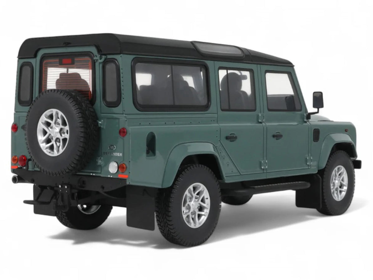 2016 Land Rover Defender 3 Station Wagon Green with Black Top 1/18 Model Car