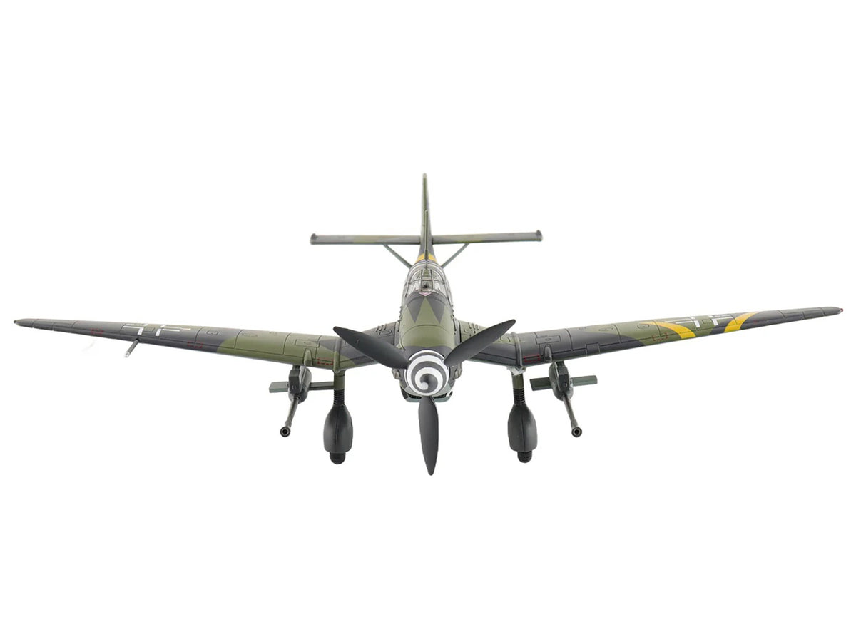 Junkers Ju 87G-2 Stuka Aircraft "WNr. 494193 Tank Buster Stab. SG 2 Slovakia" (1944) German Luftwaffe "Air Power Series" 1/72 Diecast Model