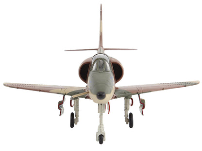 Douglas A-4E Skyhawk Aircraft "Aggressor 151095" (1985/6) United States Navy "Air Power Series" 1/72 Diecast Model