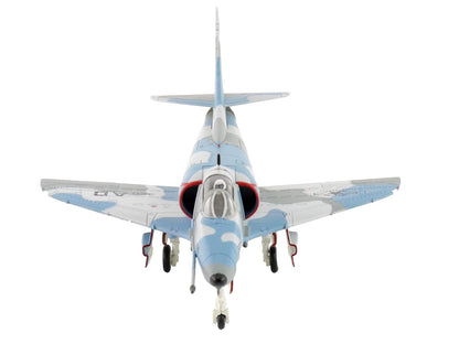 Douglas A-4E Skyhawk Aircraft "151118 Aggressor Scheme VA-43" (1975) United States Navy "Air Power Series" 1/72 Diecast Model