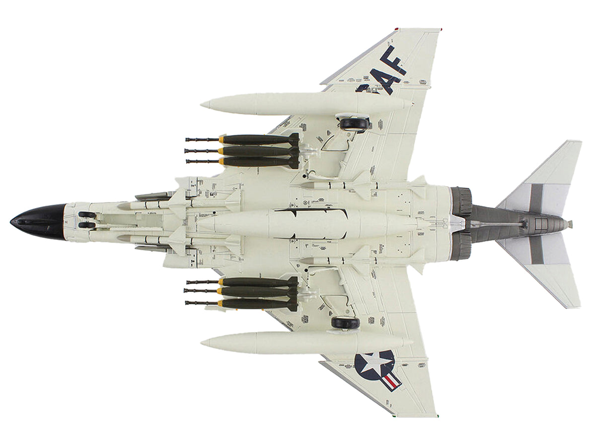 McDonnell Douglas F-4C Phantom II Fighter-Bomber Aircraft "45th TFS Ubon Thailand" (1965) United States Air Force "Air Power Series" 1/72 Diecast Model
