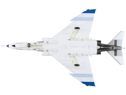 McDonnell Douglas F-4E Phantom II Fighter-Bomber Aircraft "70290 5000th Phantom St Louis" (1978) United States Air Force "Air Power Series" 1/72 Diecast Model